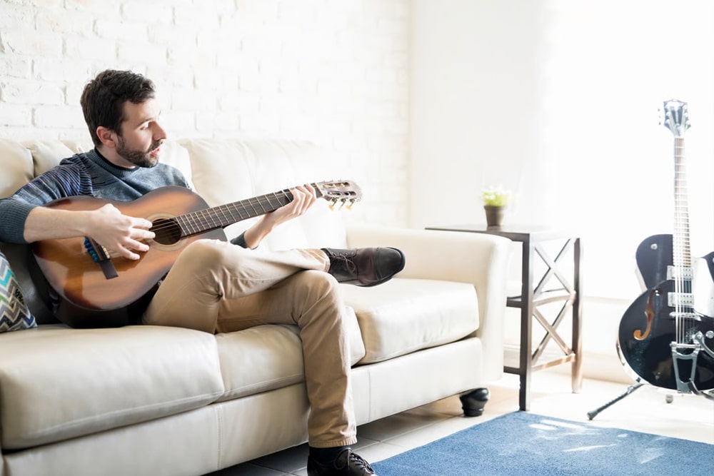 Akustyka w domu muzyka – jak wyciszyć studio, pokój do nauki gry, salę prób