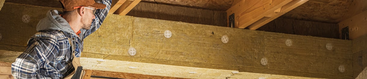 izolacja szkieletowa welna szklana czy skalna